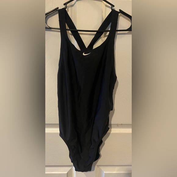 NWT Nike Swimming Suit - Picture 1 of 5